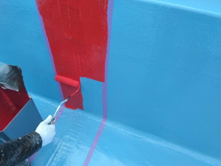 プールライン塗装